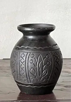 琉球？古典焼　小壺　古民芸　アンティーク　骨董