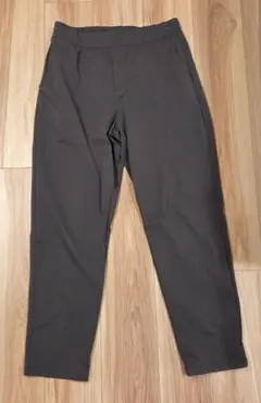 ウルトラストレッチアクティブテーパードパンツ