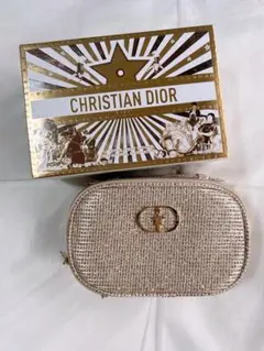 【新品】Dior クリスマス ホリデー ノベルティ ポーチ　2025