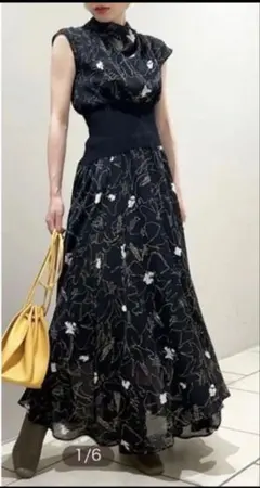 美品 セルフォード 近年モデル ブラードフラワーシアースカート サイズ