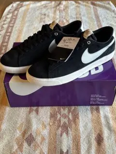 NIKE SB ZOOM BLAZER LOW GT 28cm ブラックのサムネイル