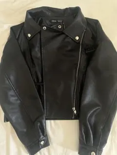 ショート丈 ブラック ライダースジャケット
