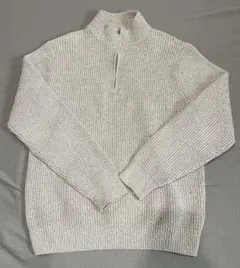 ハーフジップ ニットセーターUNIQLO