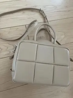 美品アドカラム パフボストン 2wayバッグ ベージュ