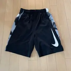 ナイキキッズ　半ズボン　ドライフィット￼