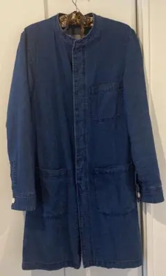 デニムコート　白のボタンが可愛い　男女兼用