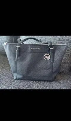 MICHAEL KORS ブラック ショルダーバッグ