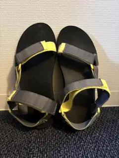 Teva サンダル グレー×イエローのサムネイル