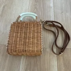値下げThe Bagmati ミニ　カゴバッグ レザー 白　ショルダー付き