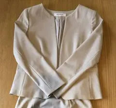 NATURAL BEAUTY BASIC ベージュ スーツ Sサイズ