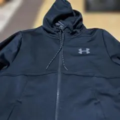 Under Armour ブラック パーカー MD