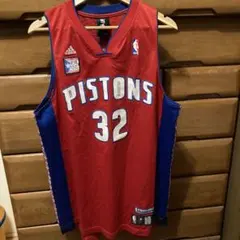 Item thumbnail for item 1b6060f3-79b3-489d-93ee-6c82058bd12b