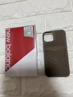 new balance iPhone 13用ケース
