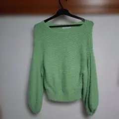 CECI McBEE ライトグリーンニット