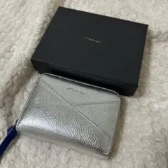 新品⭐︎NADAYA 限定カラー CRAZY ラウンドジップ 二つ折り財布 - メルカリ