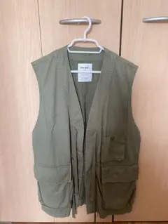 niko and ... オリーブ色 ベスト M