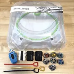 【まとめ売り】ベイブレードX スタジアム、ランチャー4個、ベイ7個