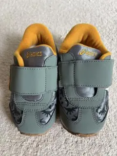 Asics 迷彩柄 恐竜　スニーカー　15cm 新品
