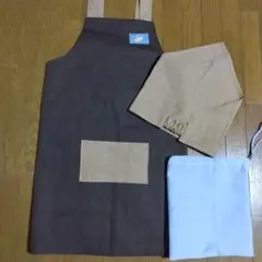 専用になります。新品　130〜140キッズエプロン&三角巾