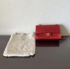 CHANEL ヴィンテージ マトラッセ チェーンショルダーバッグ 赤のサムネイル