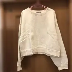 ZARA アイボリー クロップドスウェット