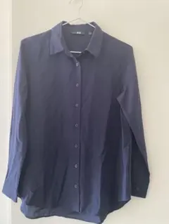 UNIQLO サイズS ネイビー ボタンシャツ 長袖　綺麗め　オフィスコーデ