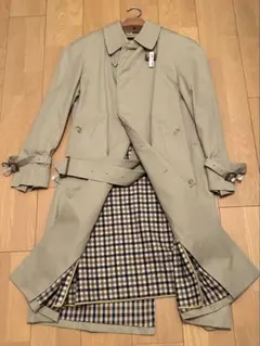 アクアスキュータム トレンチコート