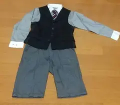 120キッズ礼服フォーマル4点セット(ベスト　&シャツ&ハーフパンツ&ネクタイ)