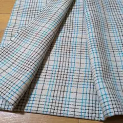 青と赤のチェック柄の生地