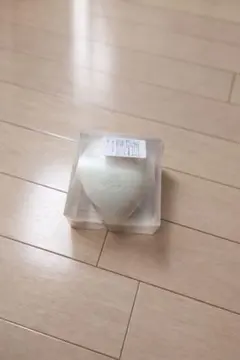 即購入OK リファ　refa ハート型ホワイトヘアブラシ　オーロラホワイト