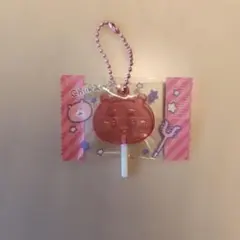 ちいかわ　キャンディー　キーホルダー 赤