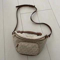 MICHAEL KORS ロゴ入りボディバッグ