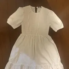 ZARA 半袖ワンピース シャーリング　ホワイト