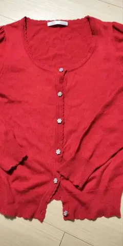 赤 カーディガン