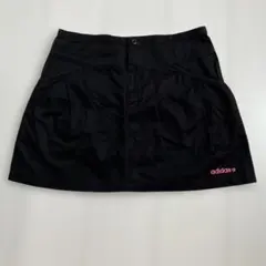 adidas アディダス　ミニスカートのサムネイル