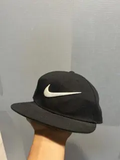 Nike ブラック スナップバックキャップ