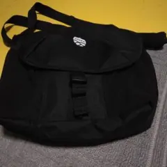 SHAKA ブラック ショルダーバッグのサムネイル