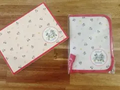 【新品・未使用】ミッキー ミニー 母子手帳　お薬手帳 通帳ケースのサムネイル