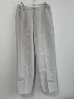 パンツ❣️ 【ビームスハート】ベージュ。フリーサイズ。センタープレス。ウエストゴム