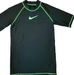 Nike ラッシュガード 黒　160
