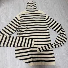 アイボリー ブラック ストライプ タートルネックセーター