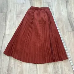 GU テラコッタ プリーツロングスカート