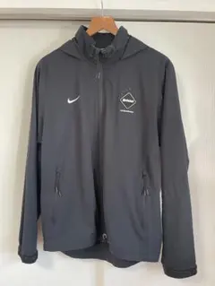 美品　F.C.REAL.bristol ビッグロゴ　ナイロン　ジャケット 美品 F.C.REAL.bristol ビッグロゴ ナイロン ジャケット - メルカリ