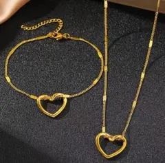 人気２セットハート サージカルステンレス ネックレスとブレスレット