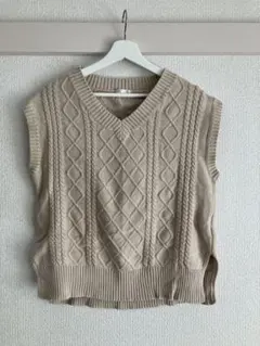 【コルザ】ニットベスト・L・ベージュ・ケーブル編み