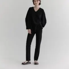 YONFA Vネックプルオーバー　ブラック