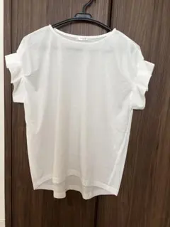 フリル袖 半袖カットソー Tシャツ　Sサイズのサムネイル