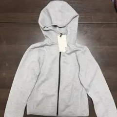 UNIQLO グレー フード付きパーカー 140