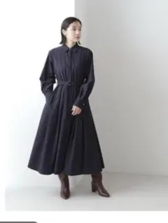 ★新品タグ付き。ナチュラルビューティーベーシックノーブルフレアシャツワンピース