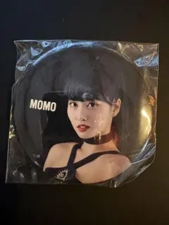 TWICE MOMO 缶バッジ